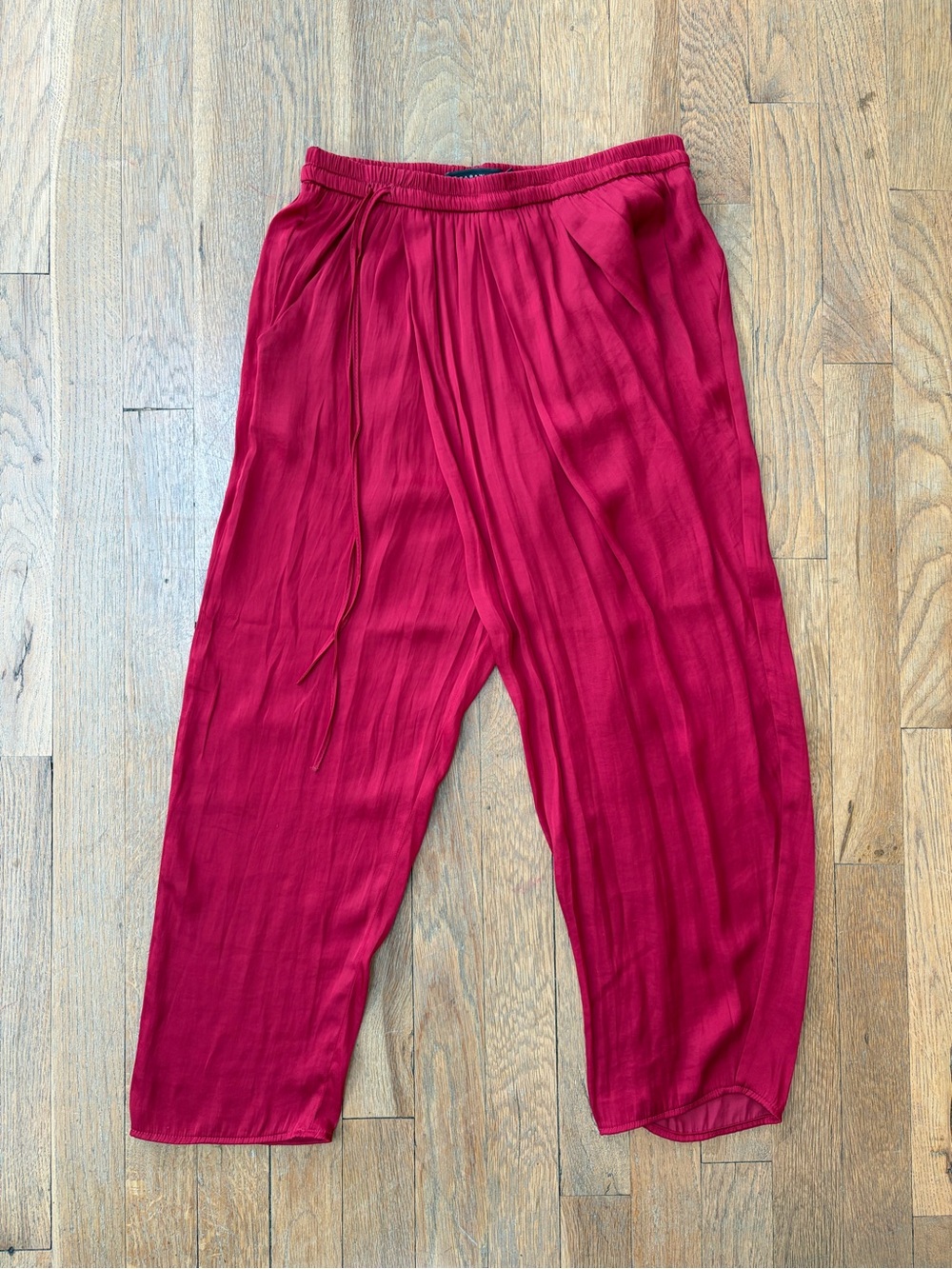Zara Satin Red Harem-like cropped pants
